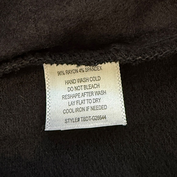 Tresics Black Long Sleeve Crop Front Tie Top (L) - Picture 6 of 6